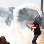 تواصل انتهاكات الاحتلال: إصابات واعتقالات وهدم وإخطارات واقتحام للأقصى