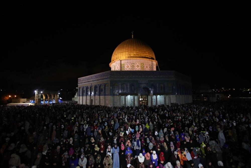 حماس تدعو للاستنفار والاحتشاد بفجر غد الجمعة بالأقصى