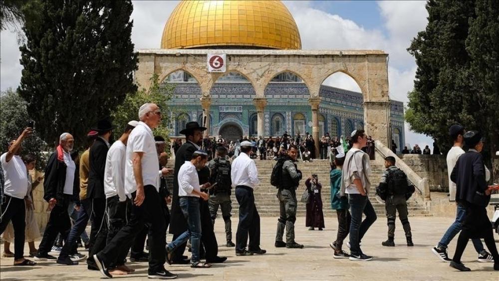 Abu Zuhri: Al-Aqsa Mosque is more in jeopardy, thus going there is necessary.