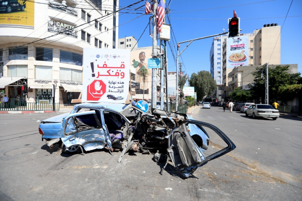 4 injuries and 1 fatality were caused by road accidents in the Gaza Strip.