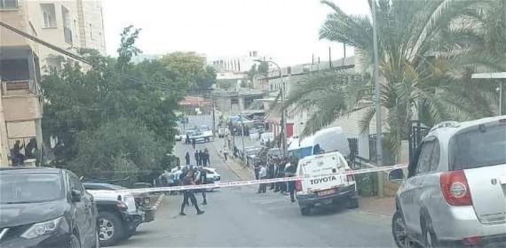 وفي مدينة يافا ، الناصرة ، قتلى بالرصاص خمسة أشخاص.