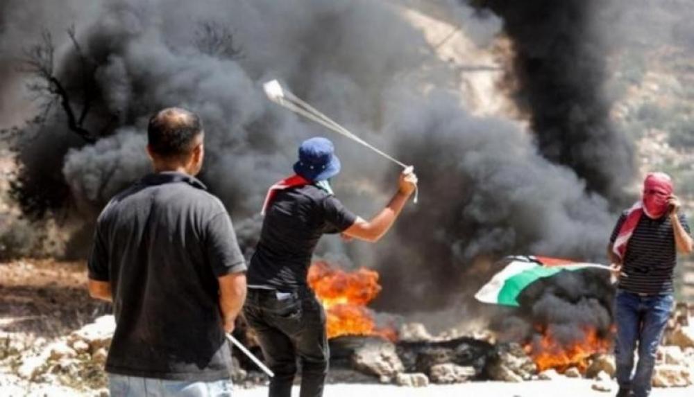 خلال المواجهات التي اندلعت في عدة أجزاء من محافظة الخليل، توفي شخص وأصيب عدة أشخاص آخرين.