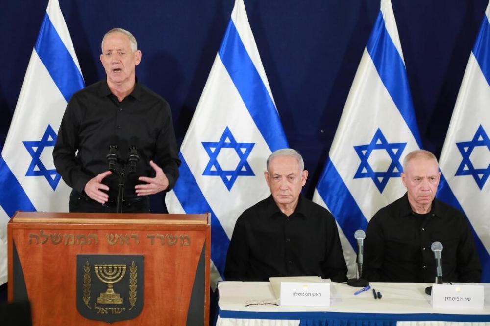 ويحمل نتنياهو الجيش الإسرائيلي والشاباك مسؤولية الانهيار الاستخباري في غزة.