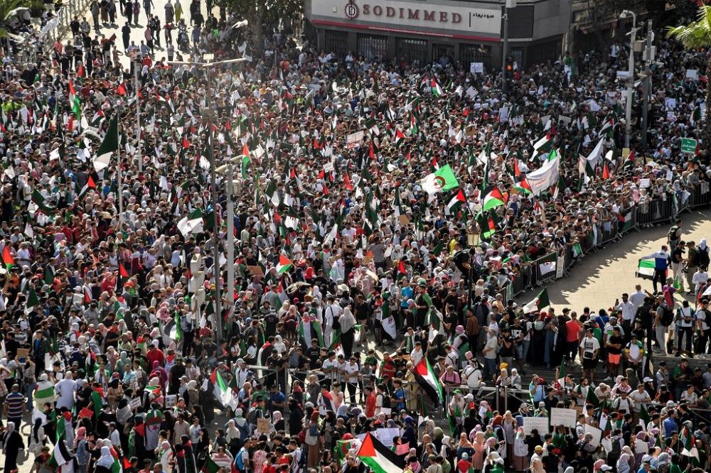 احتجاجات واسعة النطاق ضد الحرب على غزة في الجزائر