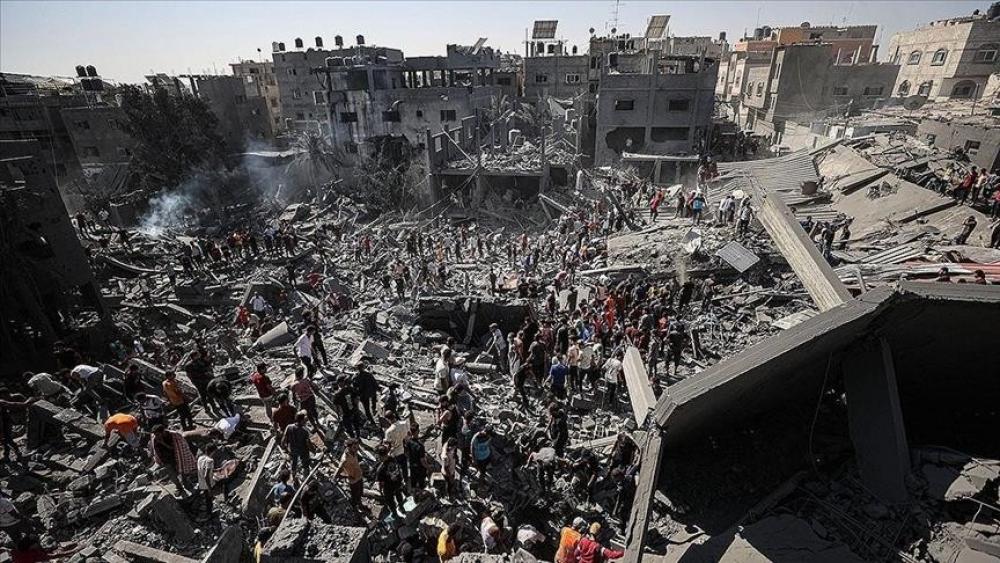وفد من حماس يسافر إلى القاهرة لوضع اللمسات الأخيرة على المفاوضات لوقف إطلاق النار.