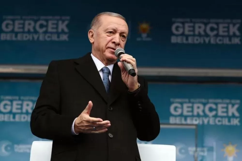 وشدد الرئيس التركي رجب طيب أردوغان على أن بلاده لم تتخل عن غزة في ضوء اعتقاده بأن العالم الإسلامي فشل في اختباره لقطاع غزة وضرورة النقد الذاتي الصريح.