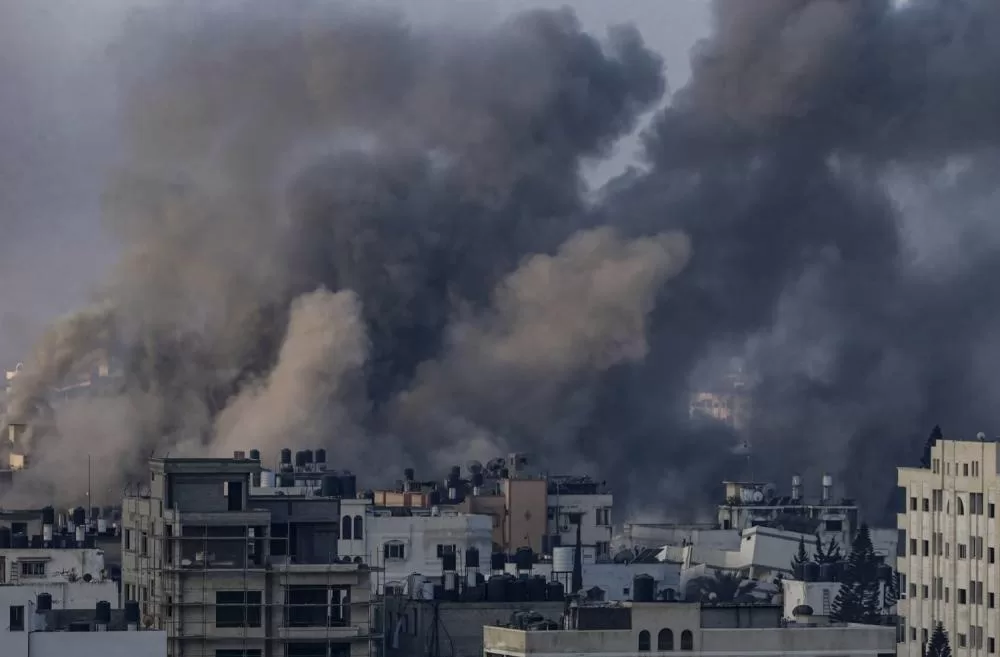 وتكرر حماس مطالبها وتلقي باللوم على نتنياهو في تعثر التوصل إلى اتفاق.