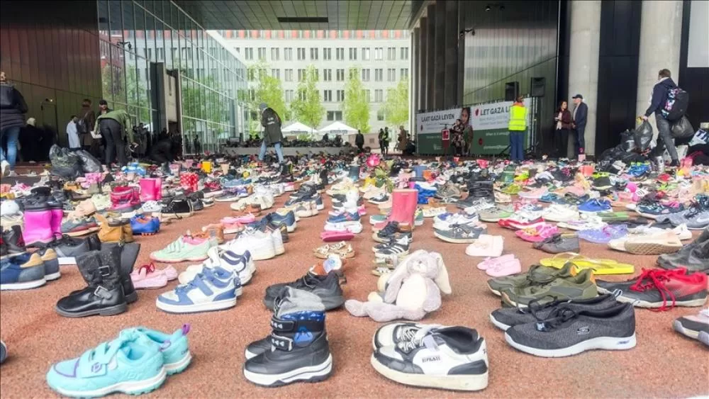 هولندا: آلاف الأحذية تخليداً لذكرى الأطفال الضحايا في قطاع غزة