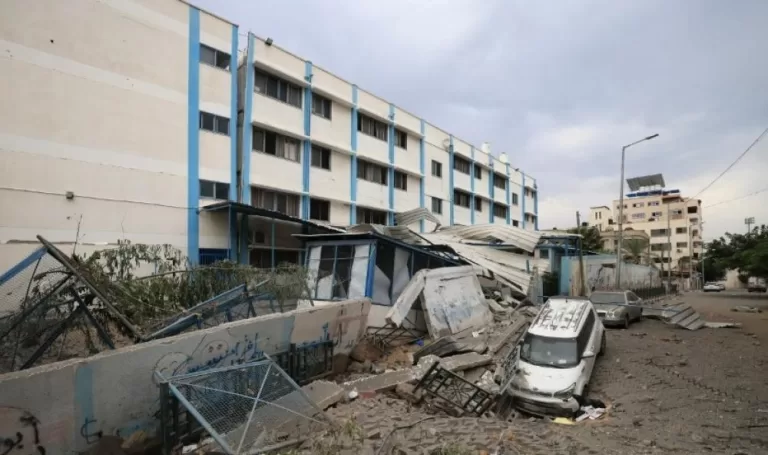 الأورومتوسطي: "إسرائيل" في غزة تتعمد عسكرة المباني غير المقاتلة وتحويل المدارس إلى منشآت عسكرية